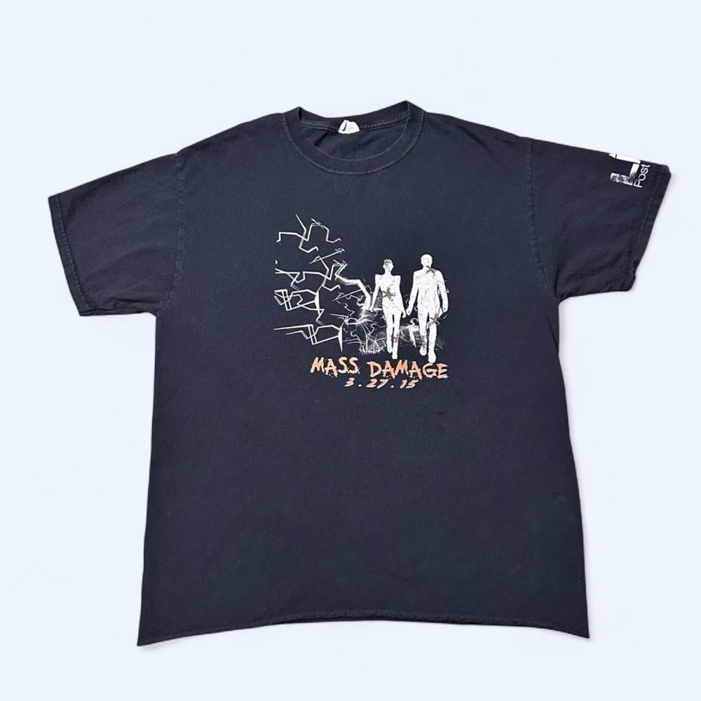 Y2K Grunge Black Graphic Tee!